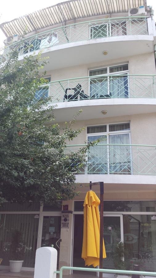 Hotel Diva Равда Экстерьер фото