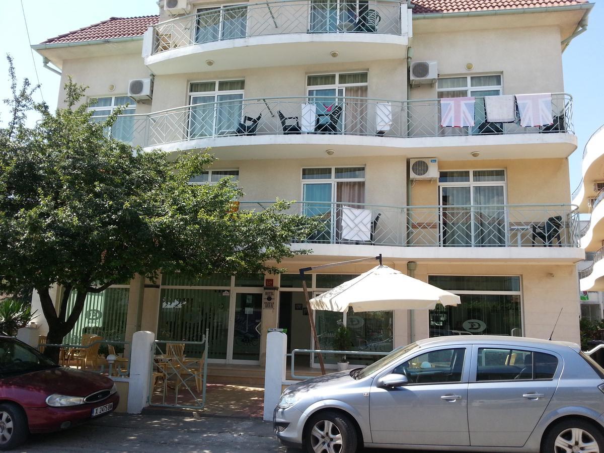 Hotel Diva Равда Экстерьер фото