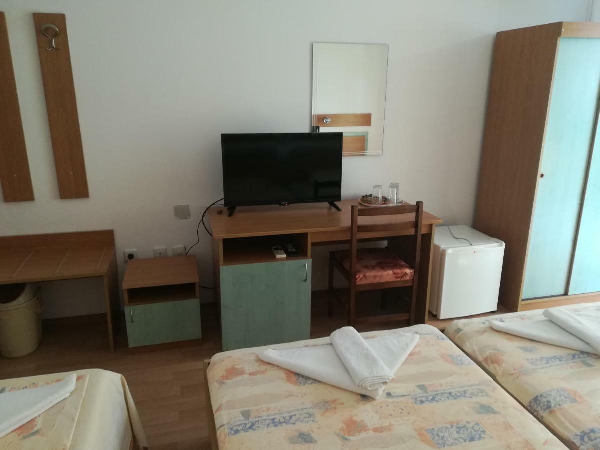 Hotel Diva Равда Экстерьер фото
