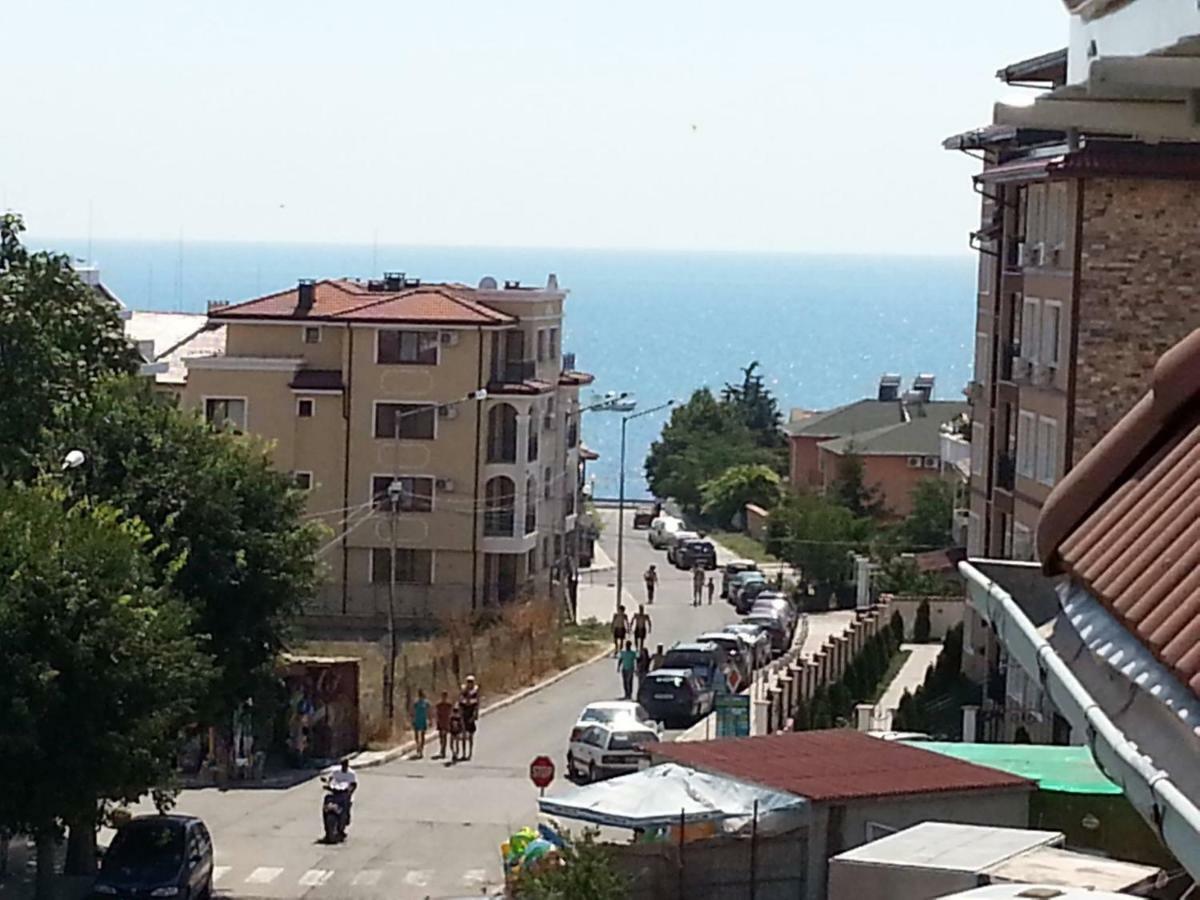 Hotel Diva Равда Экстерьер фото